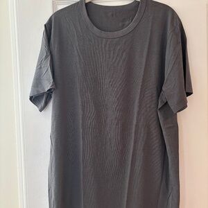 LULULEMON MEN'S TEE SHIRT LARGE GRAY COTTON